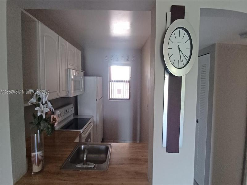 Property photo # 2