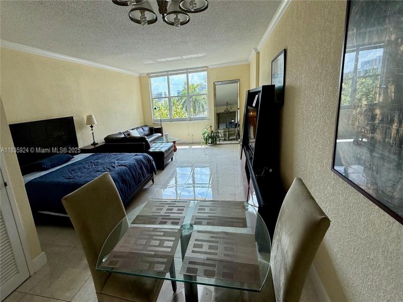 Condo for sale at The Wave Condo 427