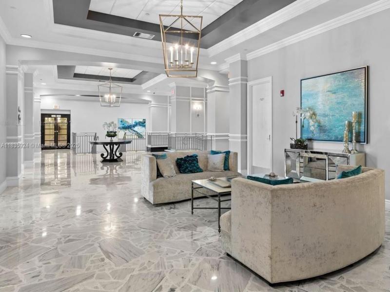 Condo for sale at The Wave Condo 427