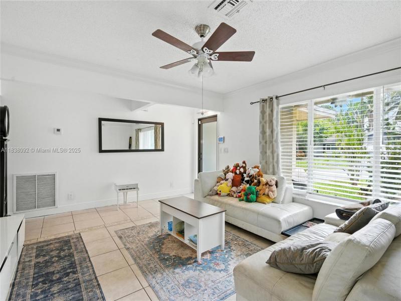 Property photo # 7