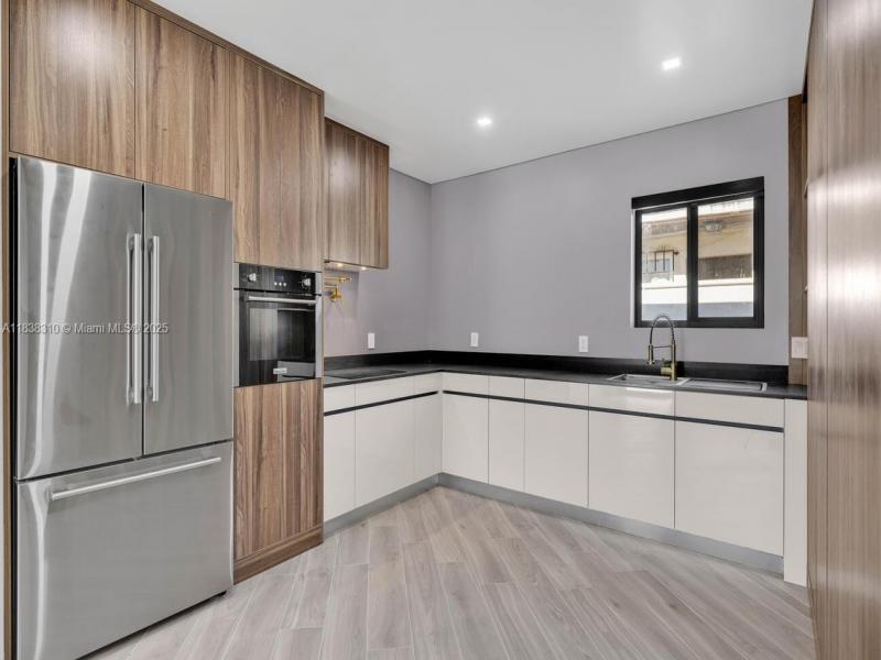 Property photo # 3