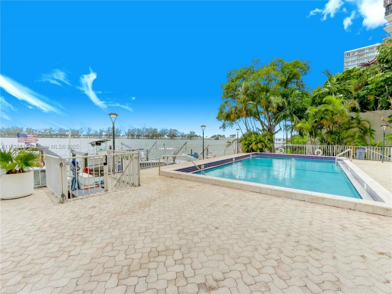 Property photo # 2