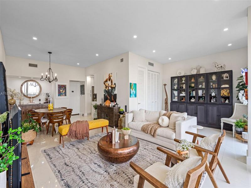 Comprar apartamento no Coronado I PH38
