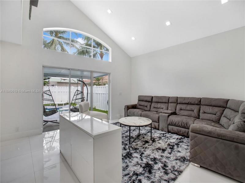 Property photo # 6