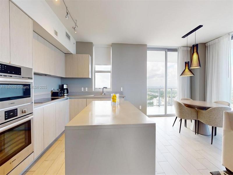 Comprar apartamento no Hyde Beach House T3802