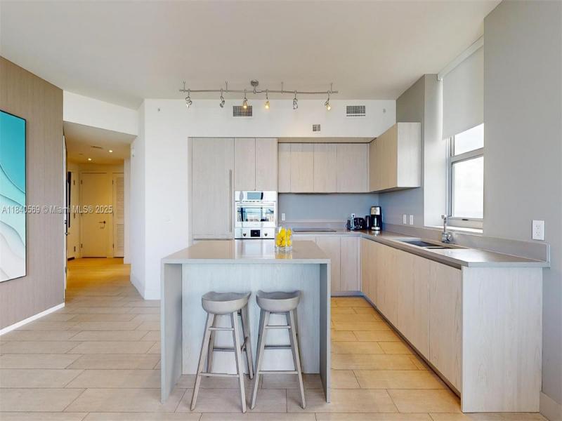 Comprar apartamento no Hyde Beach House T3802