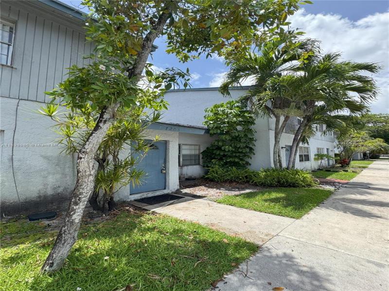 Property photo # 0