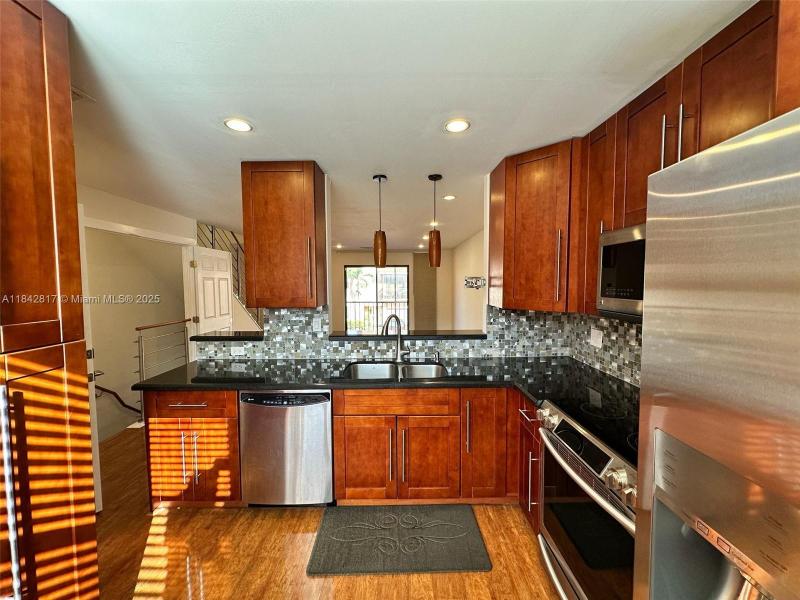 Property photo # 6