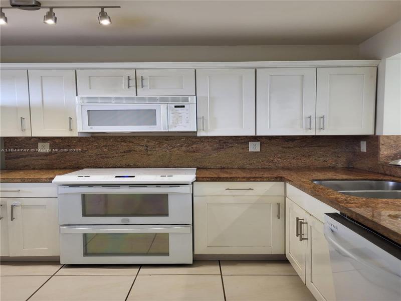 Property photo # 4