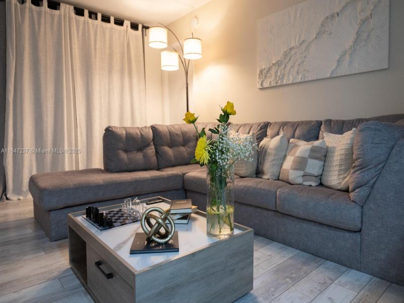 Property photo # 8