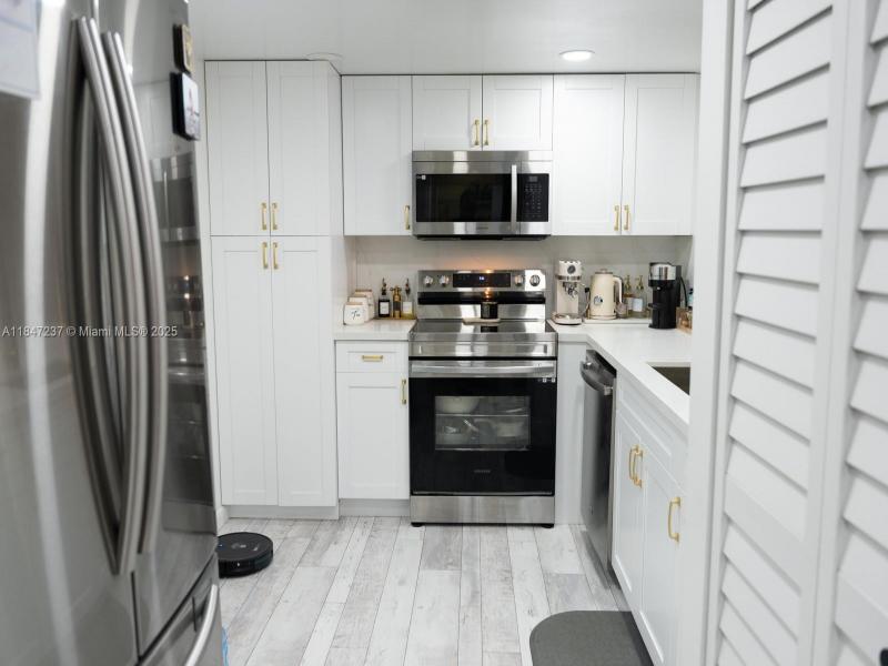 Property photo # 4