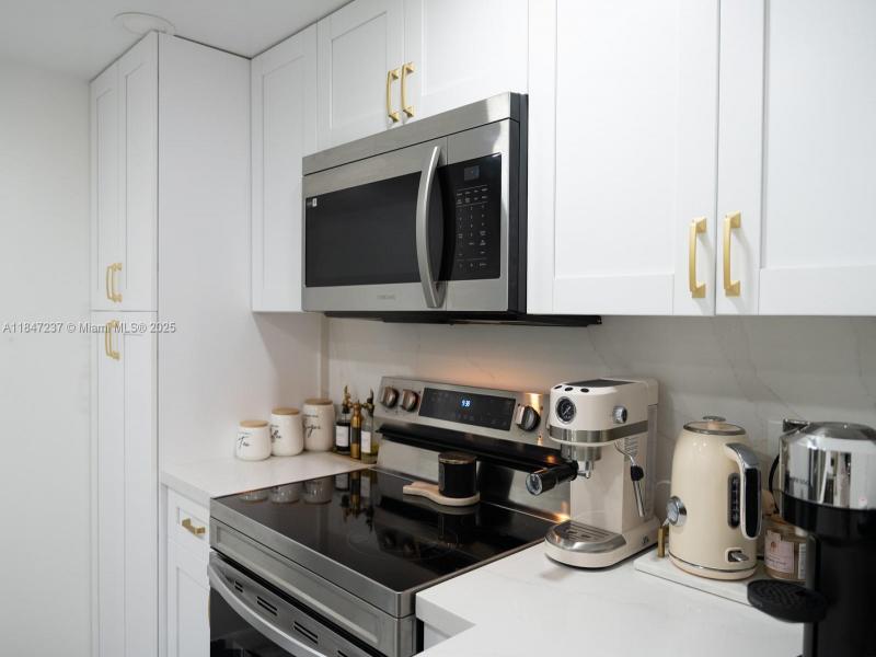 Property photo # 9