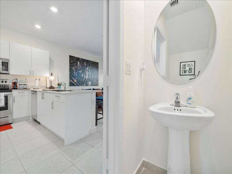 Property photo # 4