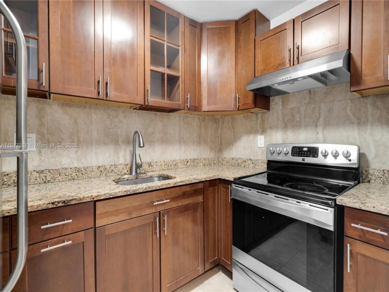 Property photo # 9