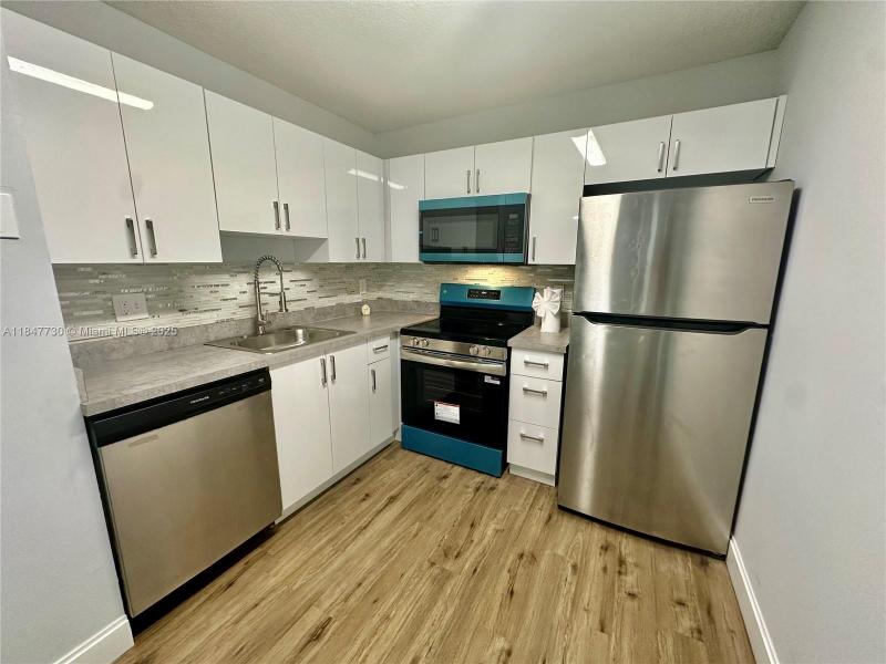 Property photo # 4