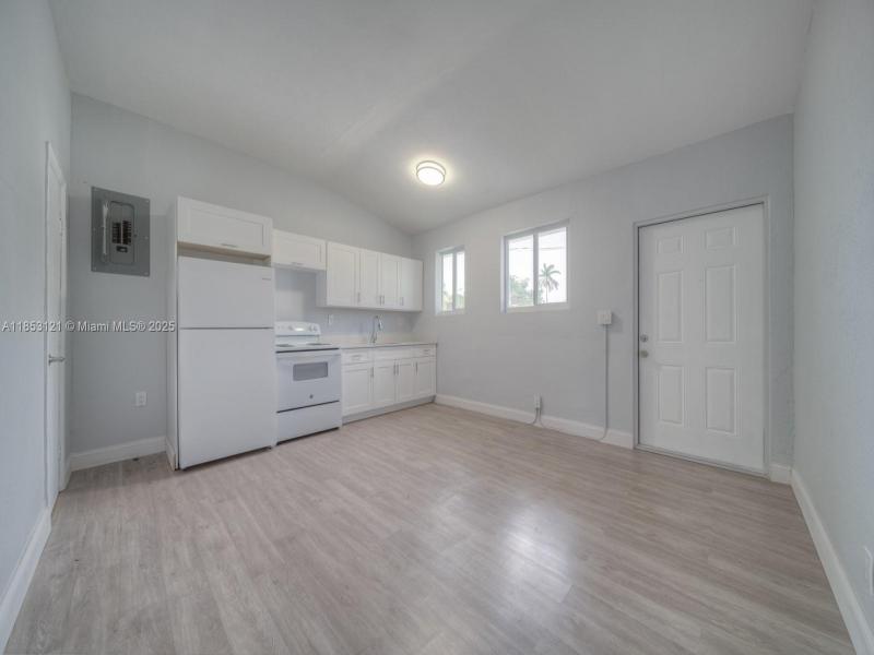 Property photo # 3