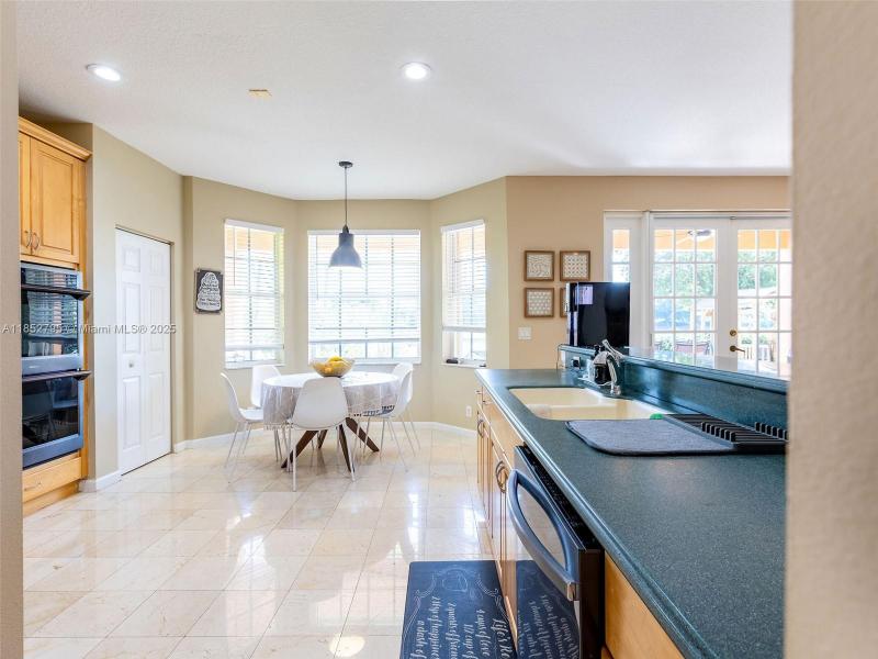 Property photo # 9