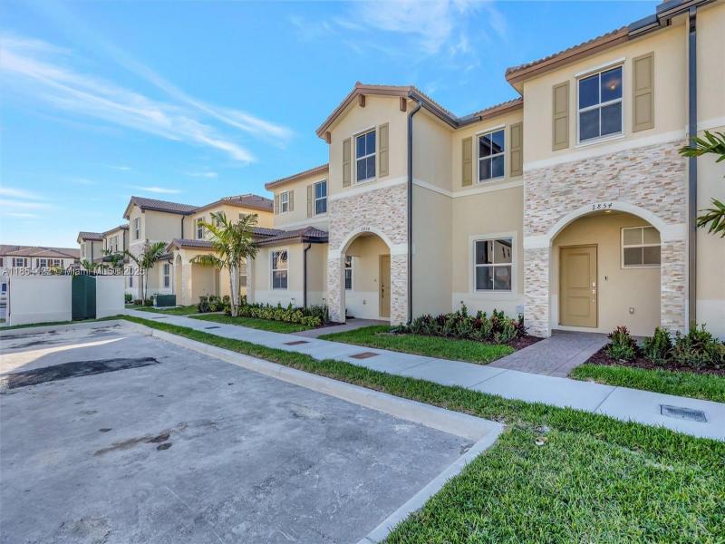 Property photo # 2