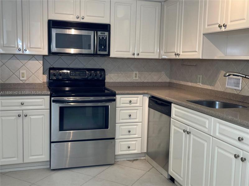 Property photo # 8