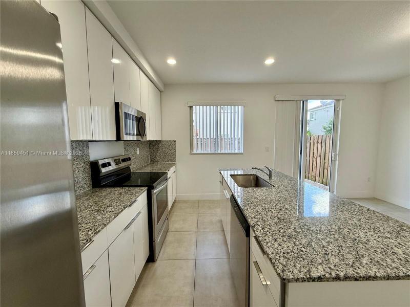 Property photo # 7