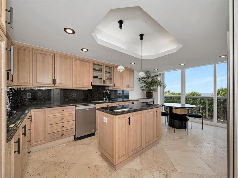 Property photo # 6
