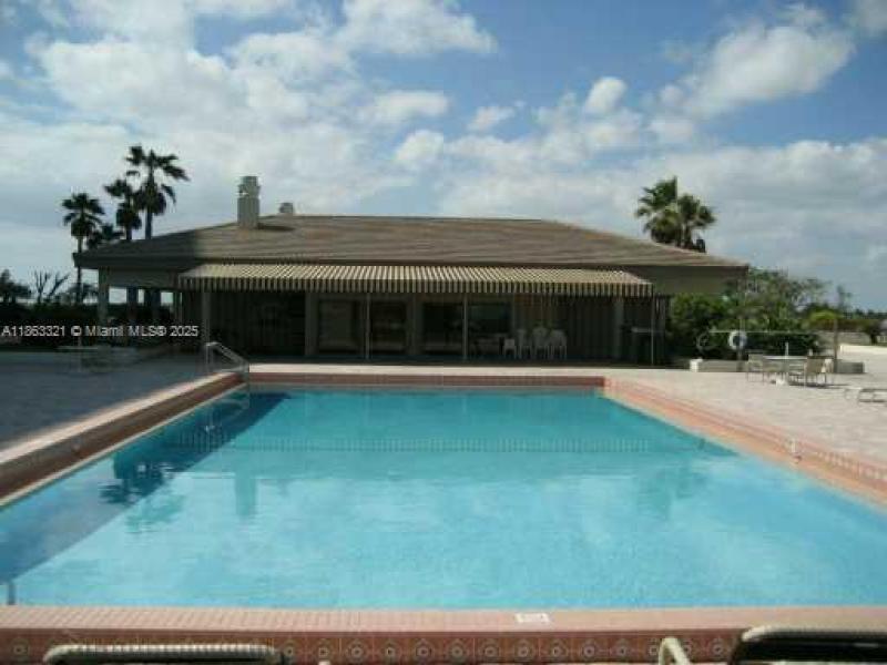 Condo for sale at The Summit 2404S