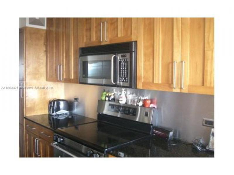 Condo for sale at The Summit 2404S