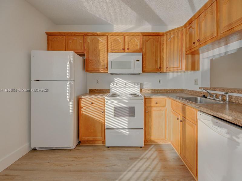 Property photo # 3