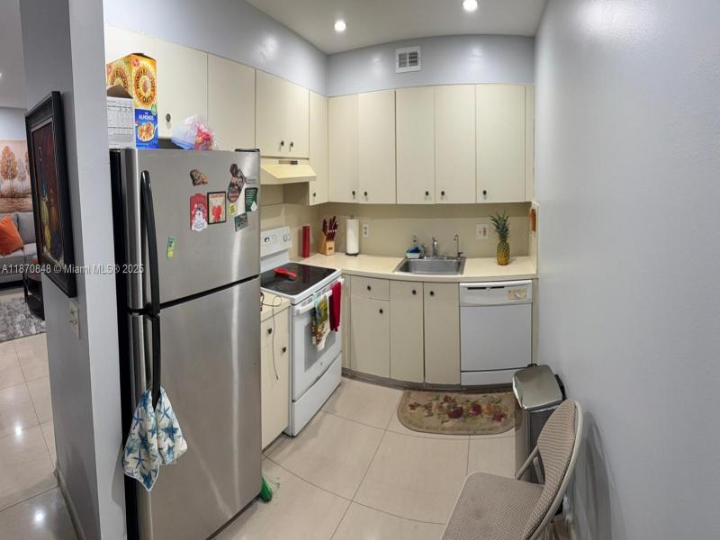 Property photo # 6