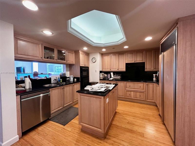 Property photo # 6