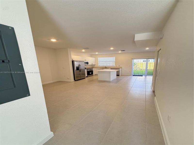 Property photo # 8