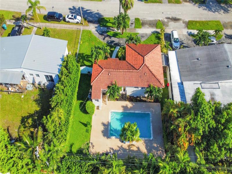 Property photo # 4
