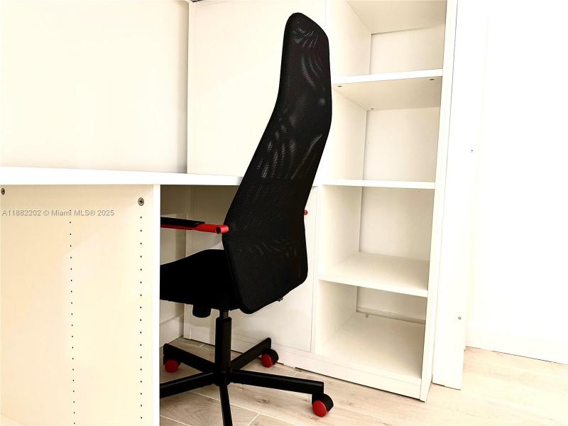 Property photo # 9