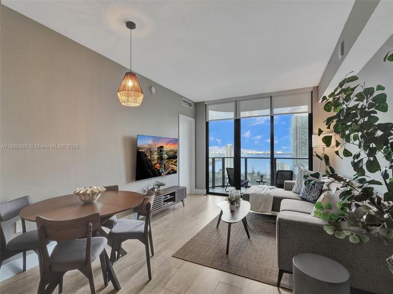 Property photo # 6