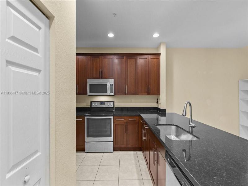 Property photo # 2