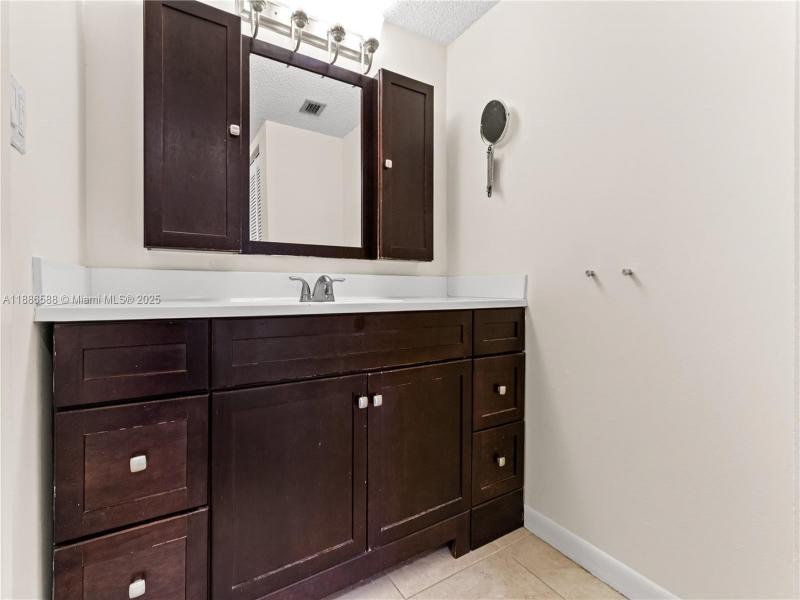 Comprar apartamento en Oceanfront Plaza 608