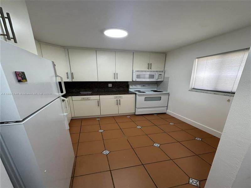 Property photo # 7