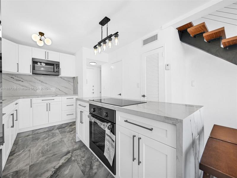 Property photo # 9