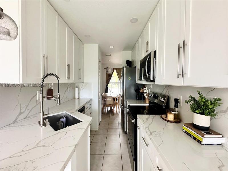 Property photo # 9