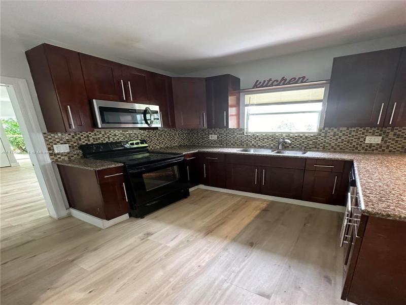 Property photo # 9