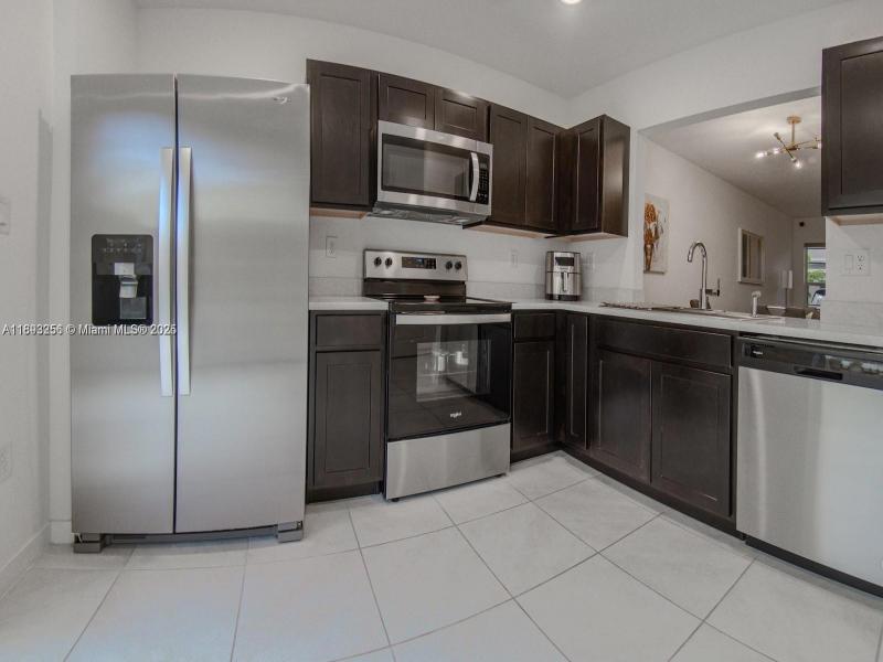 Property photo # 4