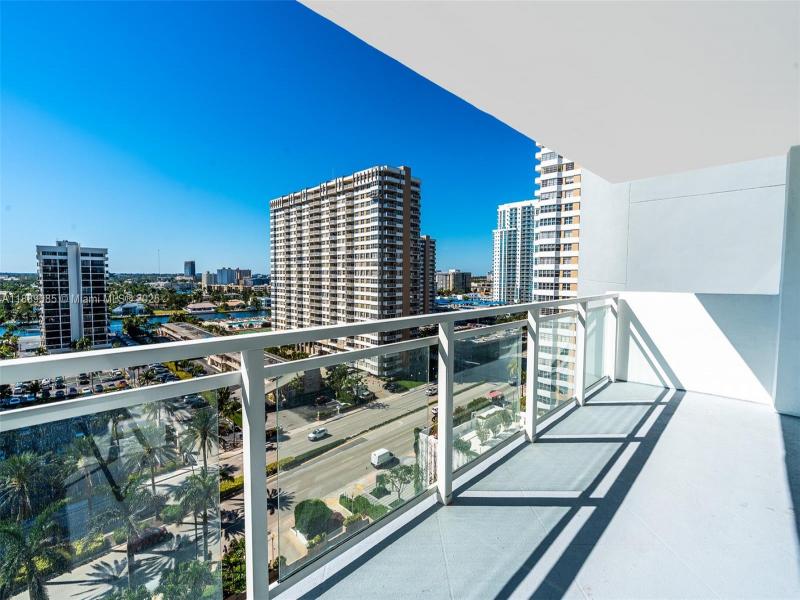 Parker Plaza Estates Apt #1127