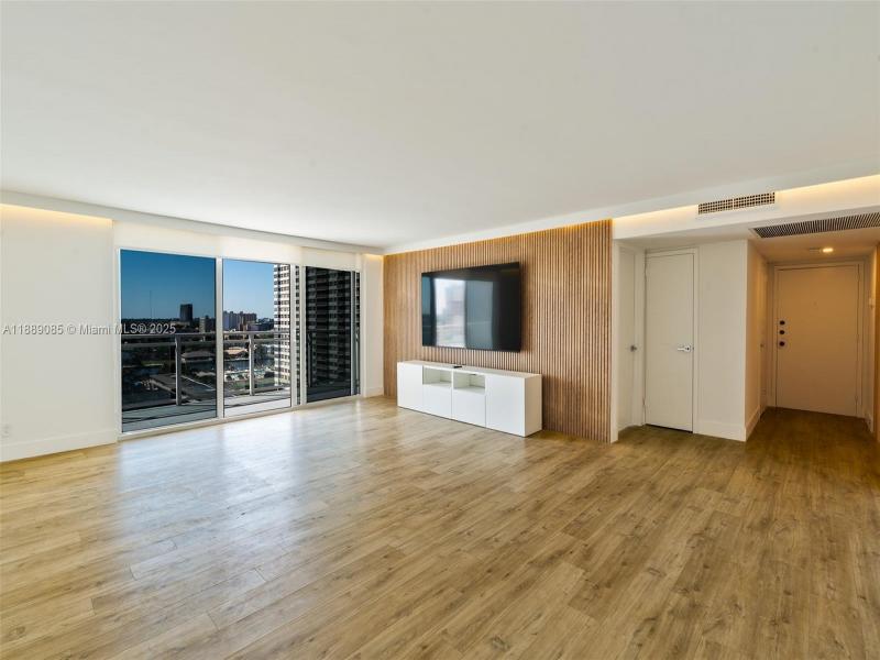 Condo for sale at Parker Plaza Estates 1127
