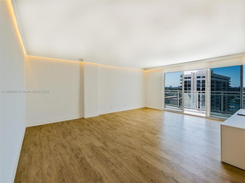 Condo for sale at Parker Plaza Estates 1127