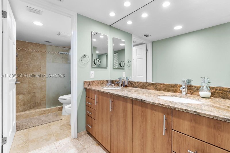 Condo for sale at Marbella Surfside 904
