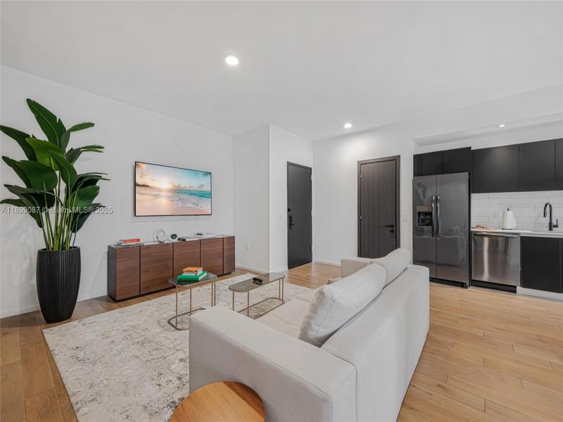 Property photo # 3