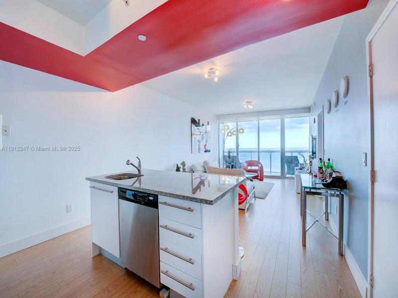 Property photo # 9