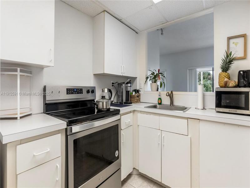 Property photo # 8