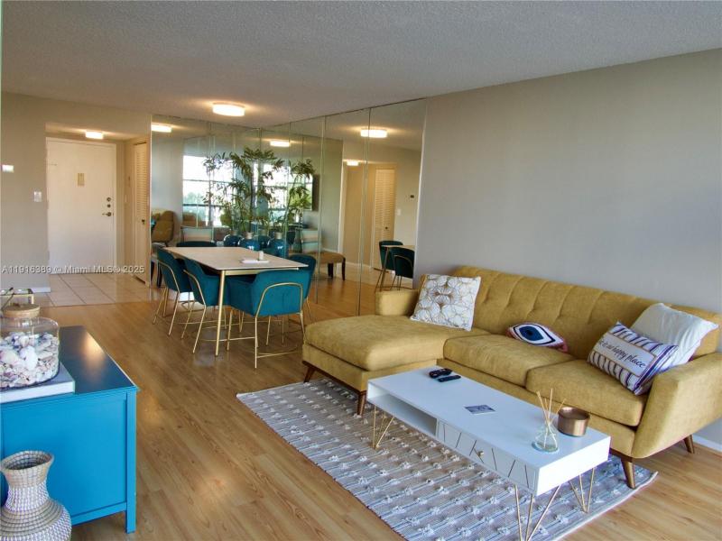 Condo for sale at Oceanview Park 402