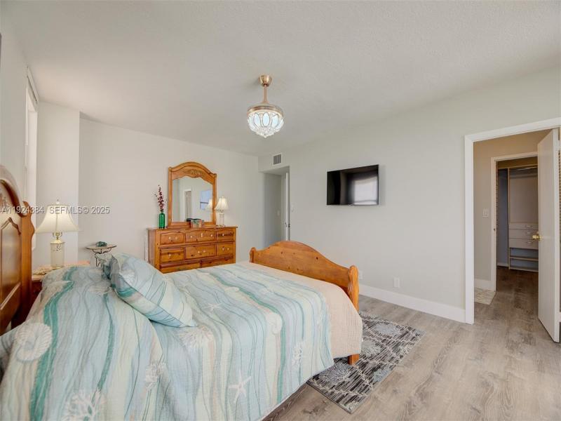 Apartment for rent at Sea Air Towers 601